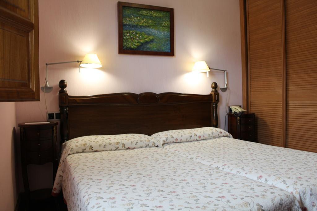 Hotel Mirador De Moriyon Miravalles Стая снимка